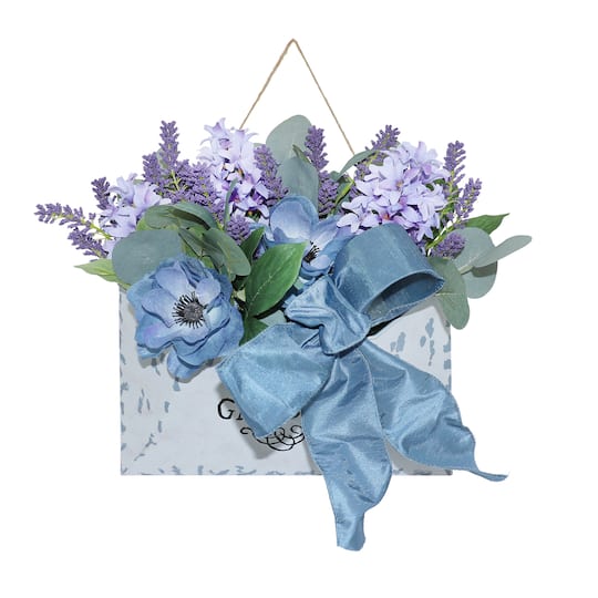 16&#x22; Purple Lilacs in Garden Envelope by Ashland&#xAE;